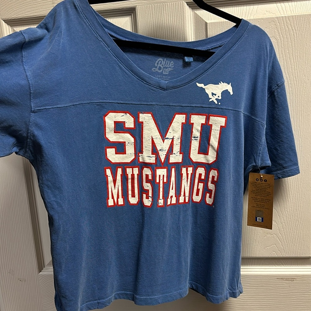 SMU mustangs women’s T Shirt XL Lg Med and NEW